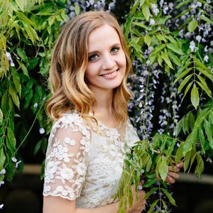 Meet your Posher, Yana